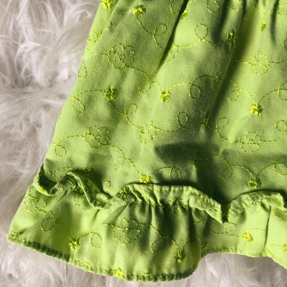 Green Peplum Top - Picture 3 of 6